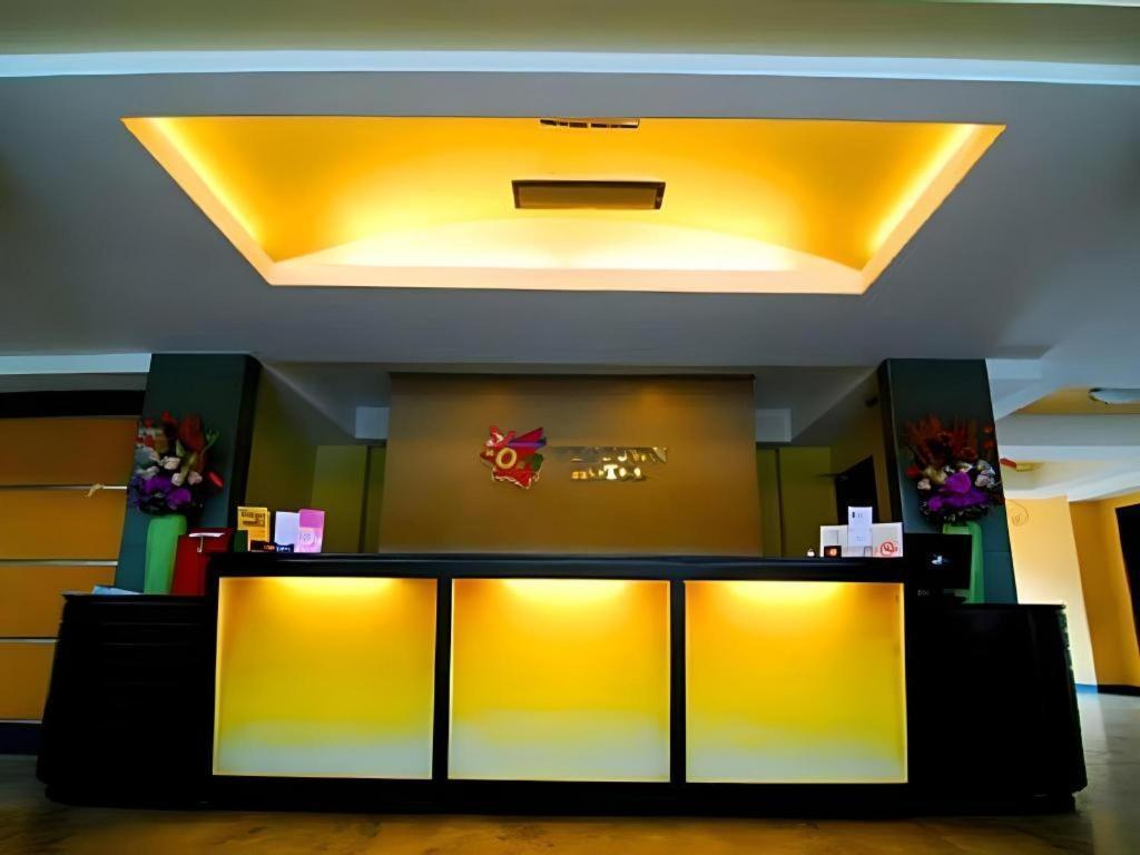 Mo2 Westown Hotel San Juan Bacolod Ngoại thất bức ảnh