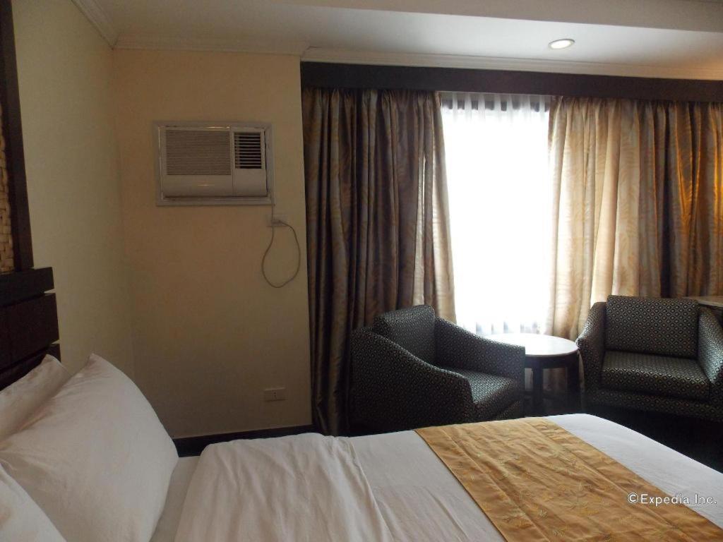 Mo2 Westown Hotel San Juan Bacolod Ngoại thất bức ảnh