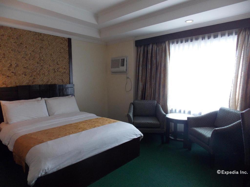 Mo2 Westown Hotel San Juan Bacolod Ngoại thất bức ảnh