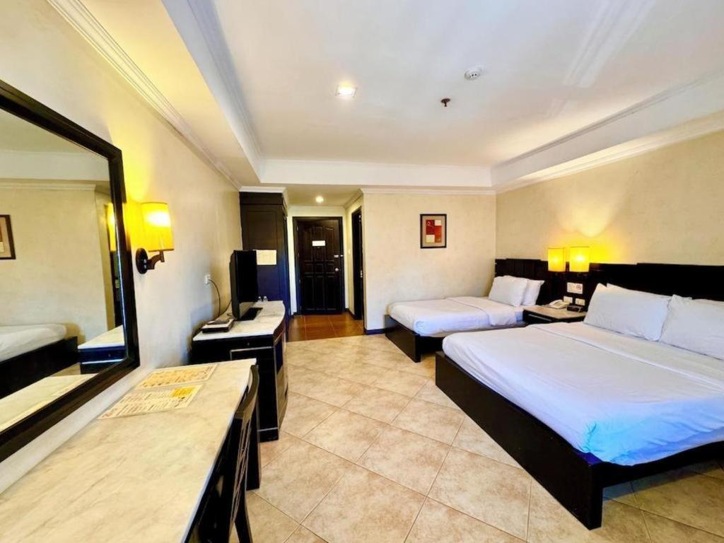 Mo2 Westown Hotel San Juan Bacolod Ngoại thất bức ảnh